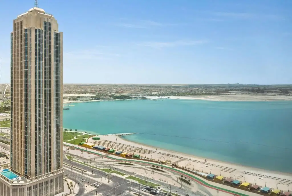 Wyndham Grand Doha West Bay Beach — photo 1
